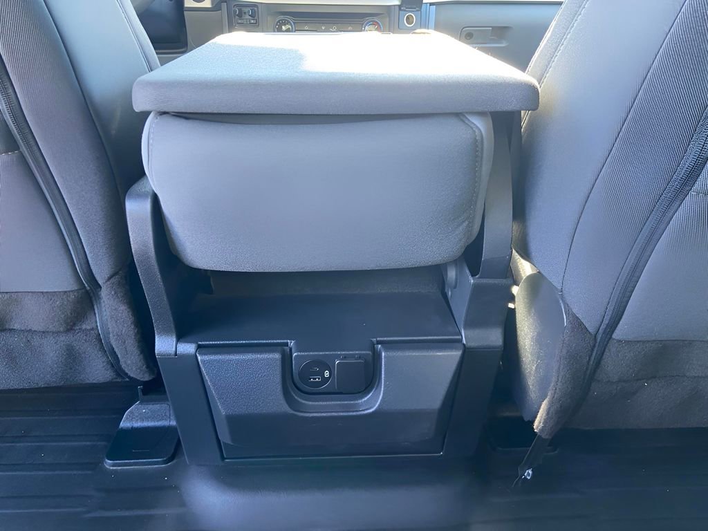 Used 2023 Ford F150 XLT w/ Trailer Tow Package image 17