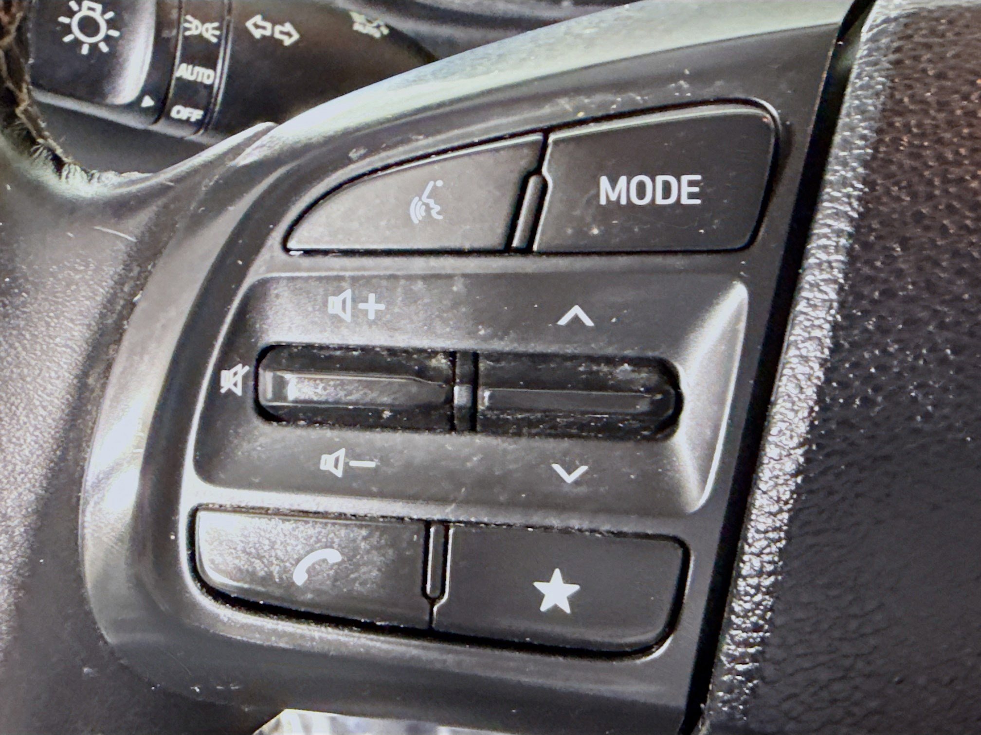 Used 2023 Hyundai Venue SEL w/ Cargo Package image 14