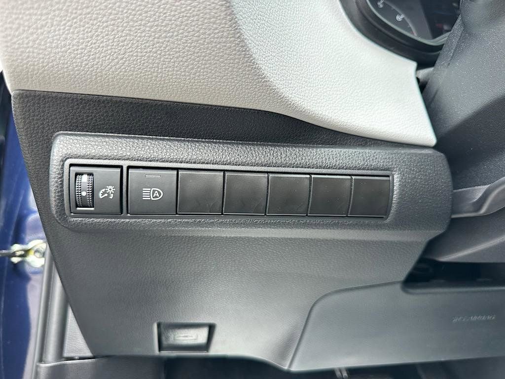 Certified 2023 Toyota Corolla SE image 22