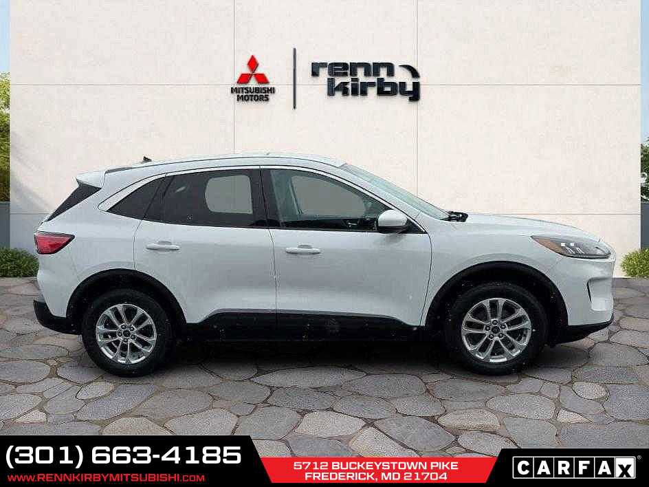 Used 2021 Ford Escape SE w/ Convenience Package image 4