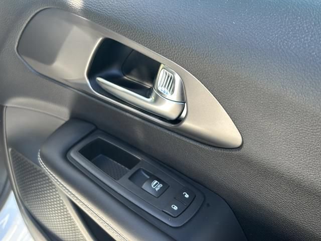 New 2026 Chrysler Pacifica Select FWD image 40