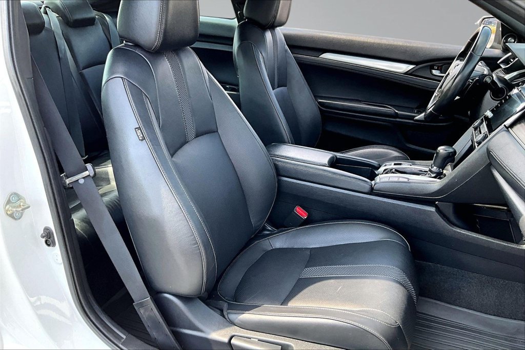 Used 2019 Honda Civic Touring image 7
