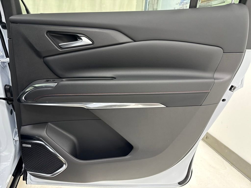 New 2026 Chevrolet Traverse RS image 11
