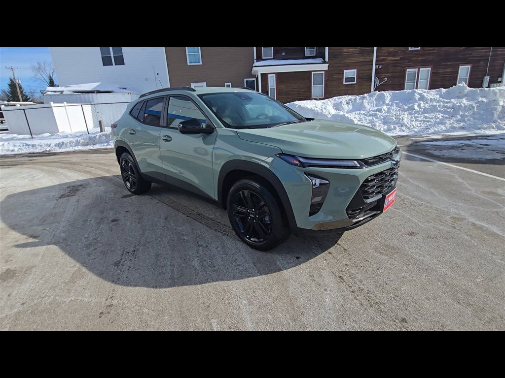 New 2026 Chevrolet Trax ACTIV image 2