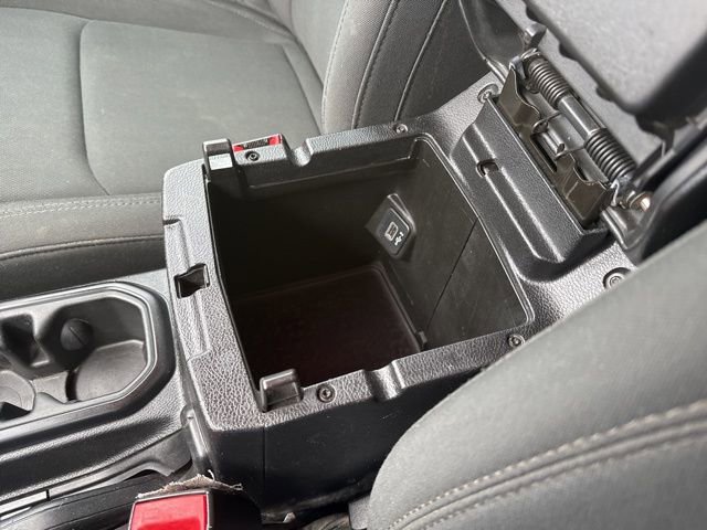 Used 2018 Jeep Wrangler Unlimited Sport image 30