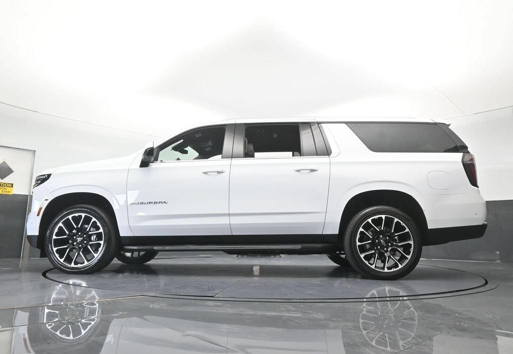 Used 2025 Chevrolet Suburban LT RWD image 69