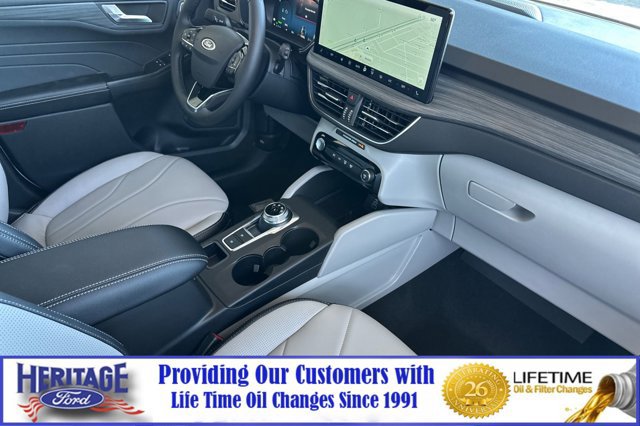 New 2025 Ford Escape SE w/ PHEV Premium Package image 13