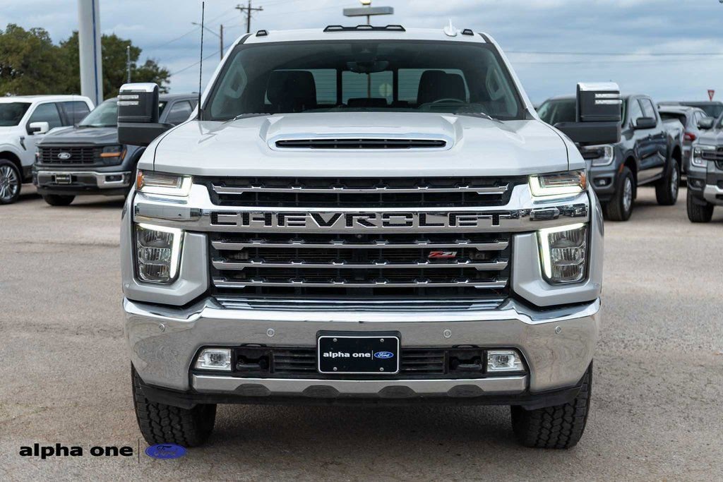 Used 2023 Chevrolet Silverado 3500 LTZ w/ LTZ Texas Edition image 2