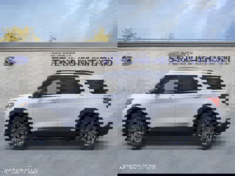 New 2026 Ford Explorer Active w/ Active Comfort Package image 3