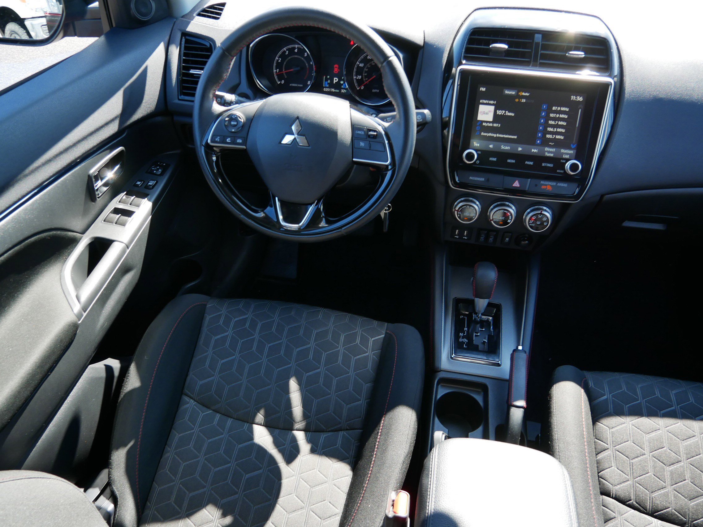 Used 2022 Mitsubishi Outlander Sport LE image 9