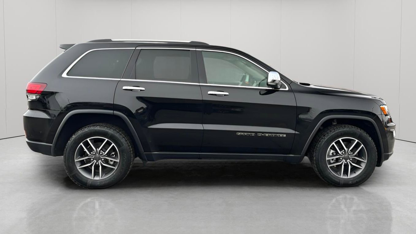 Used 2021 Jeep Grand Cherokee Limited w/ Luxury Group II image 3