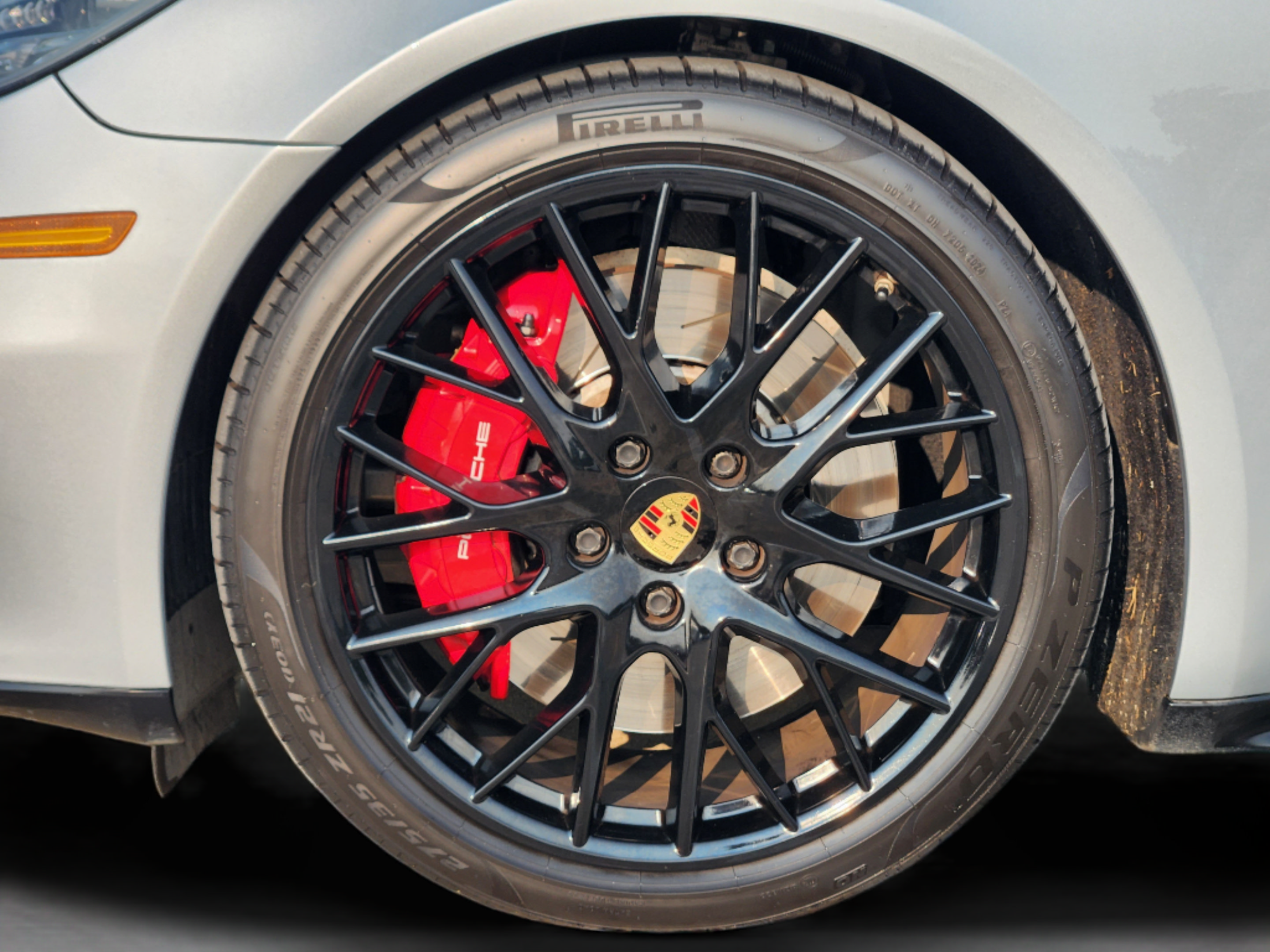 Used 2019 Porsche Panamera GTS AWD/4WD image 35