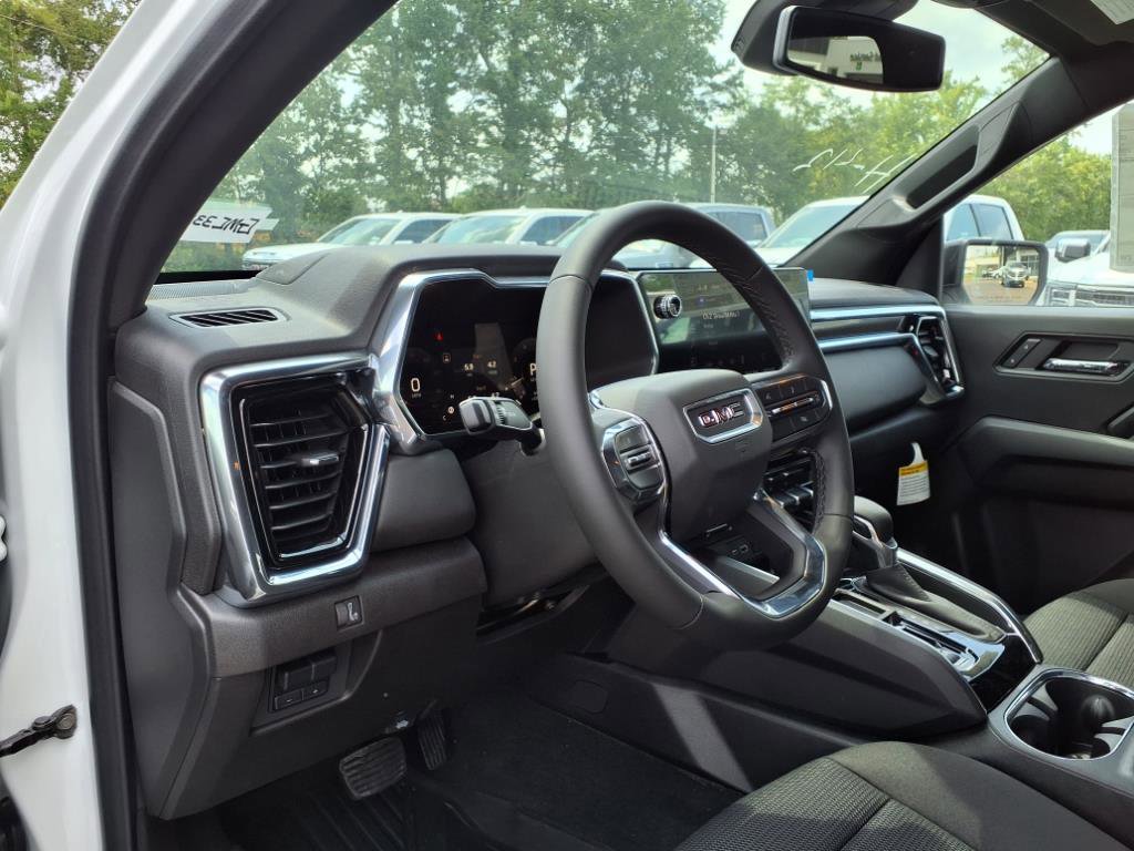 New 2025 GMC Canyon Elevation w/ Convenience Package image 7
