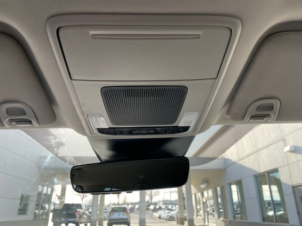 Certified 2025 Honda Pilot EX-L image 16