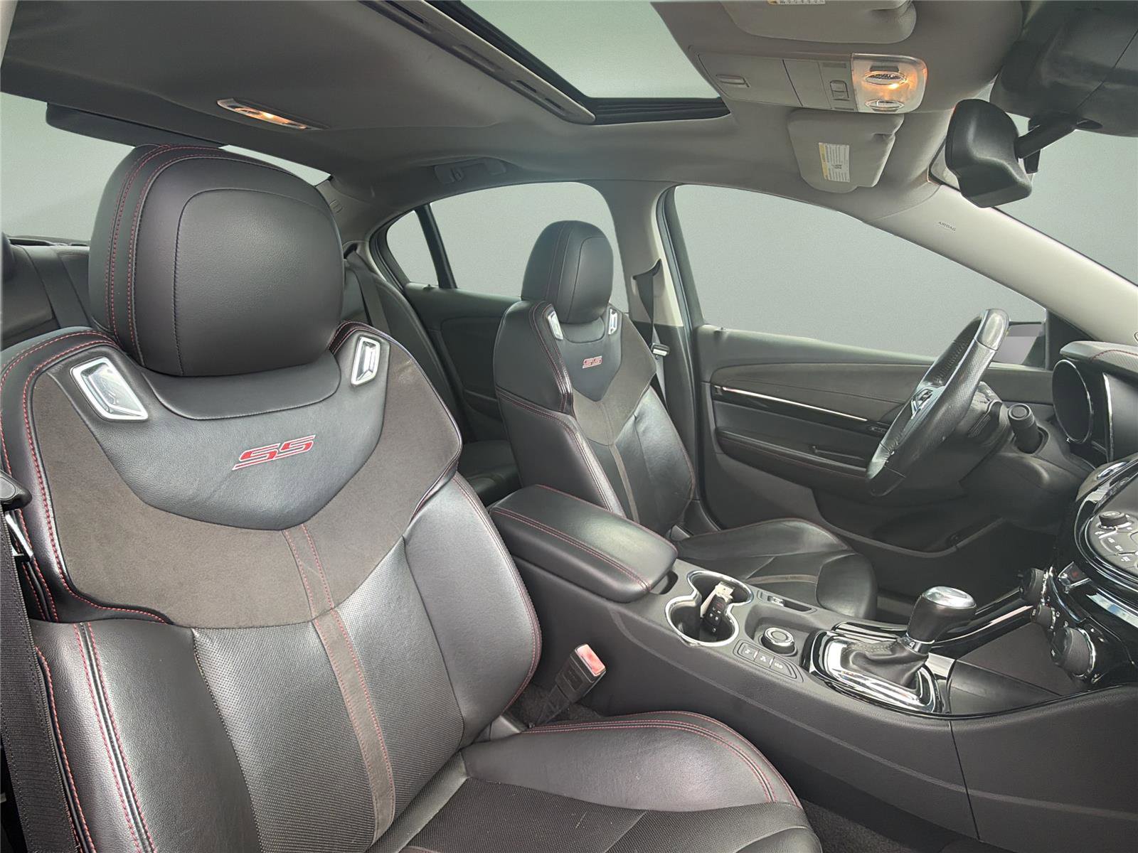 Used 2015 Chevrolet SS RWD image 20