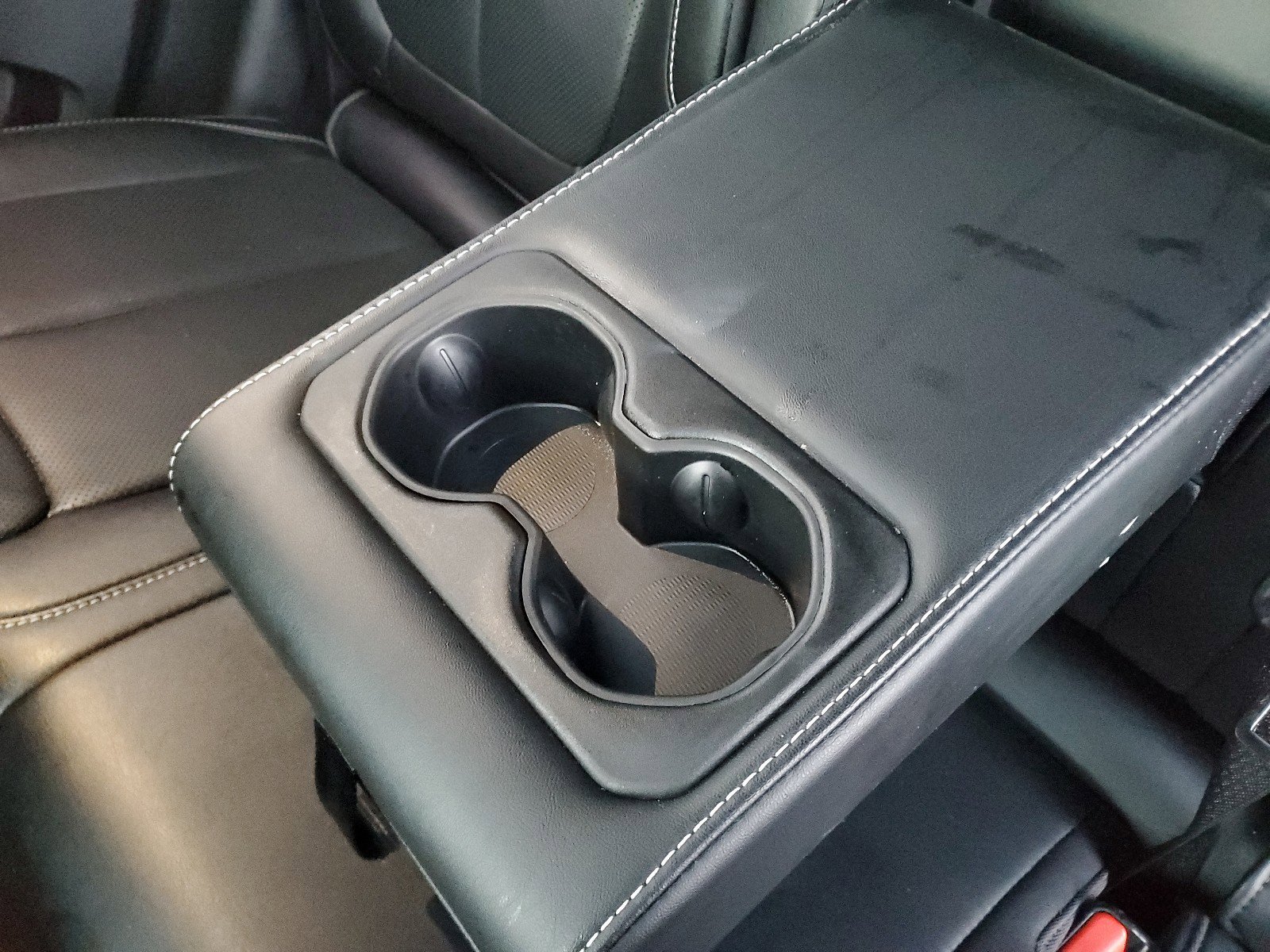 Used 2024 Jeep Grand Cherokee Overland w/ Advanced Protech Group III image 12