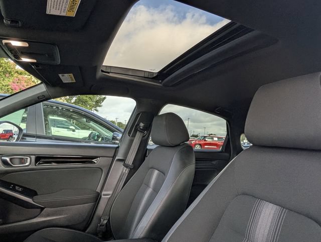 Used 2025 Honda Civic Sport image 26