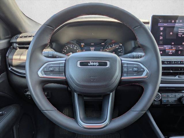 Used 2024 Jeep Compass Trailhawk AWD/4WD image 9