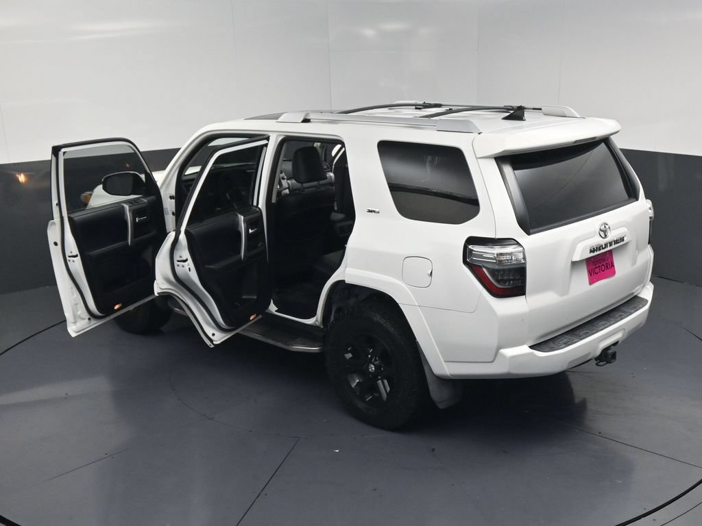 Used 2018 Toyota 4Runner SR5 Premium AWD/4WD image 25