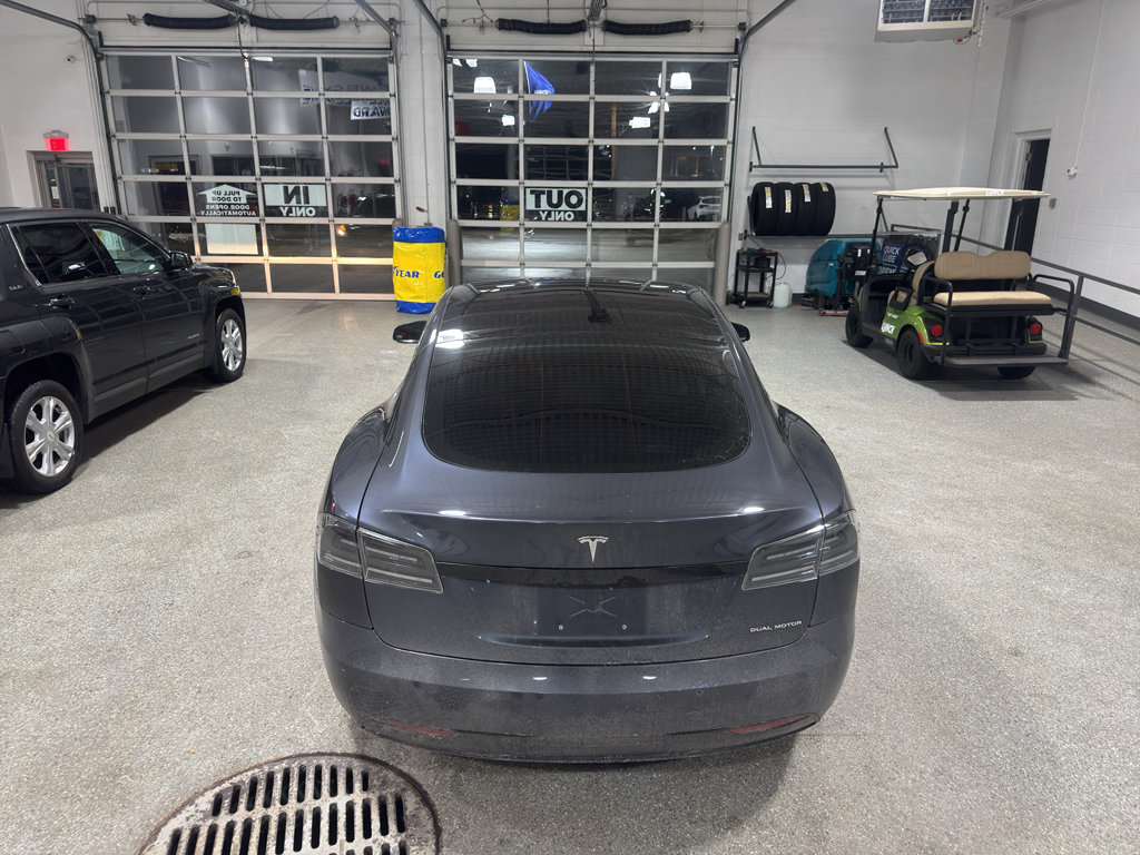 Used 2020 Tesla Model S Long Range Plus image 4