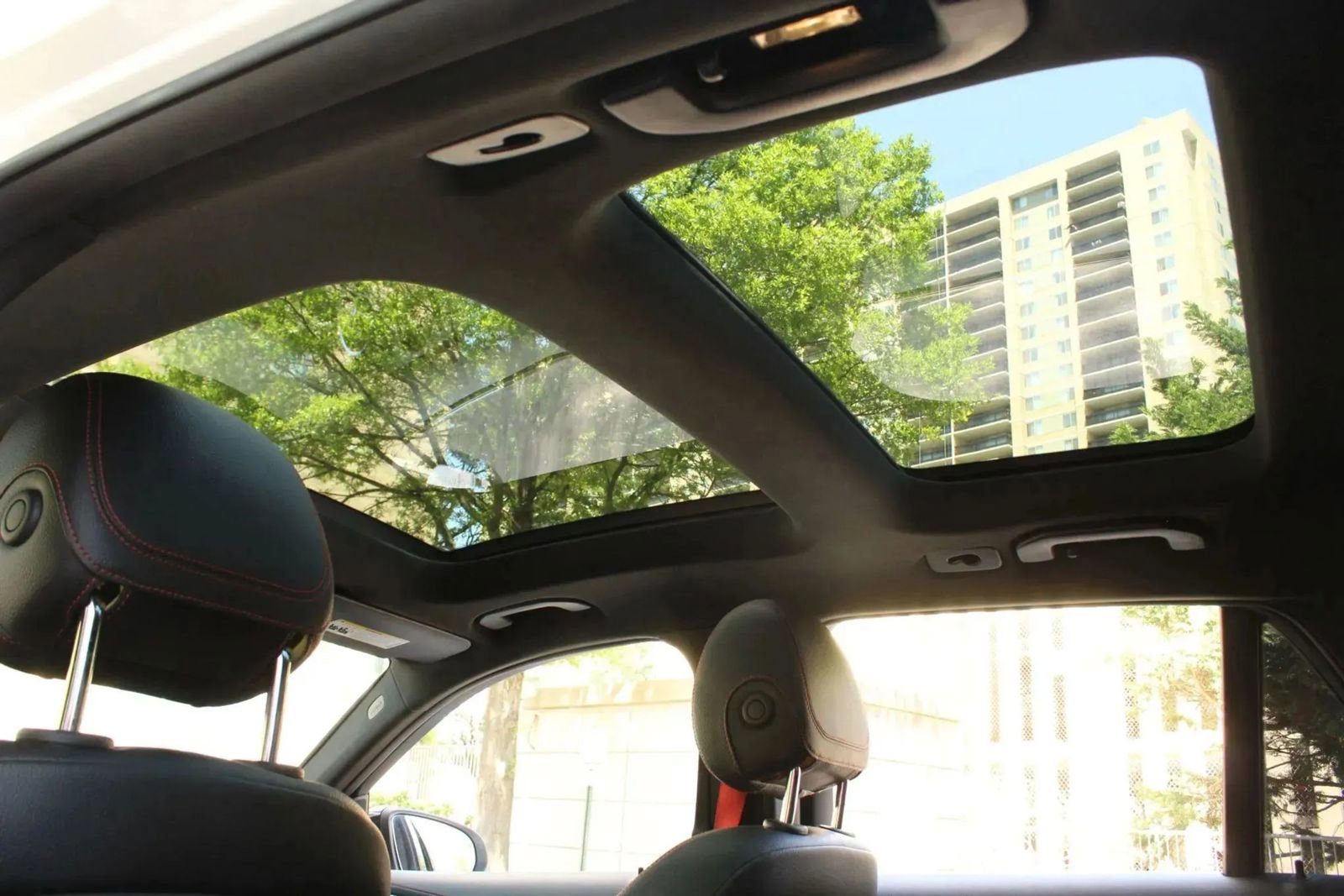 Used 2019 Mercedes-Benz GLC 43 AMG 4MATIC image 50