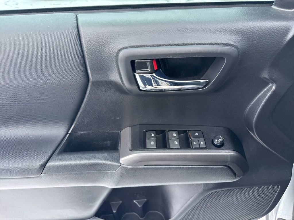 Used 2023 Toyota Tacoma TRD Sport image 17