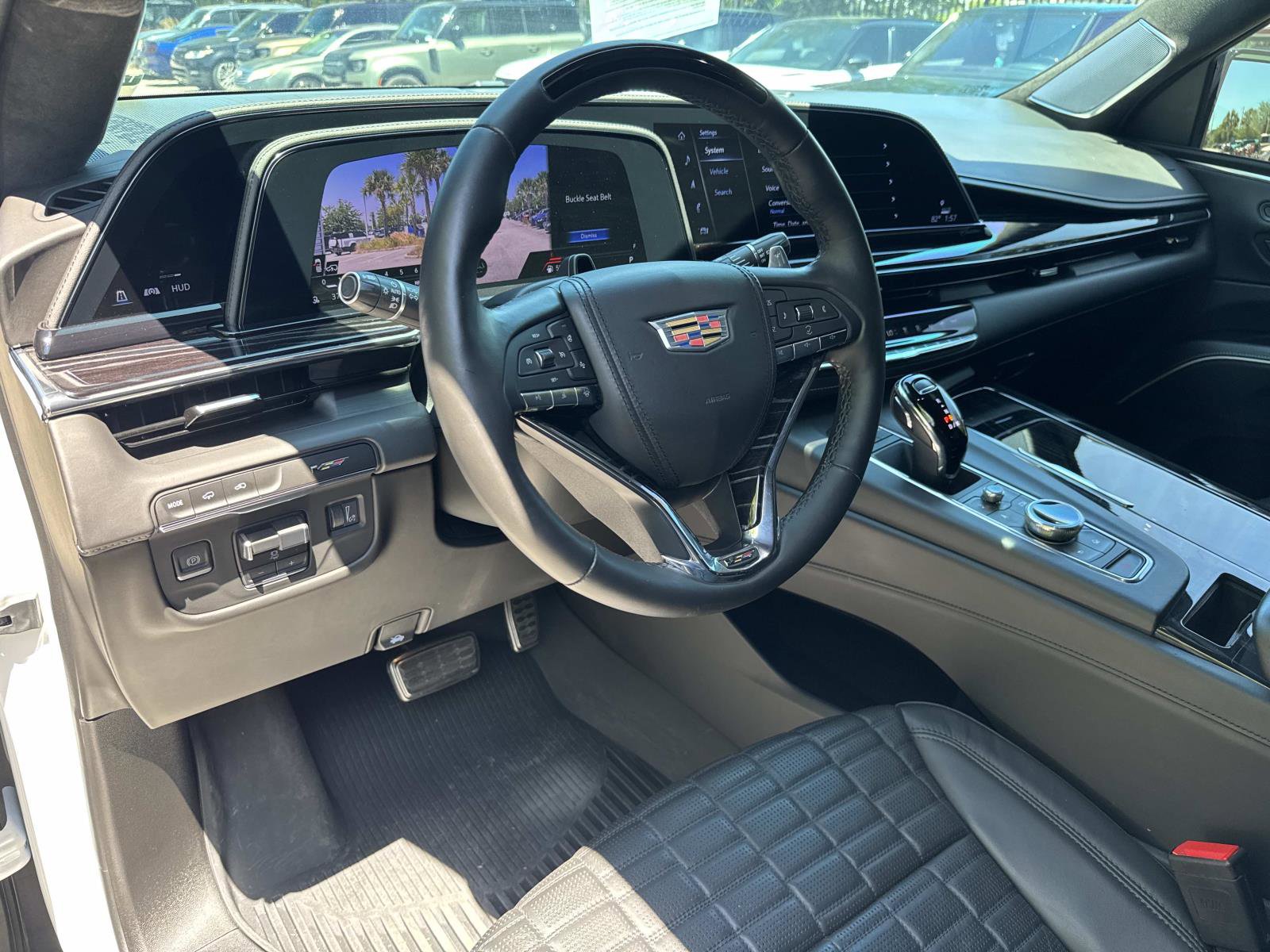 Used 2023 Cadillac Escalade ESV V AWD/4WD image 25