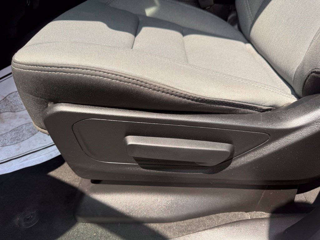 Used 2022 RAM 1500 Big Horn AWD/4WD image 16