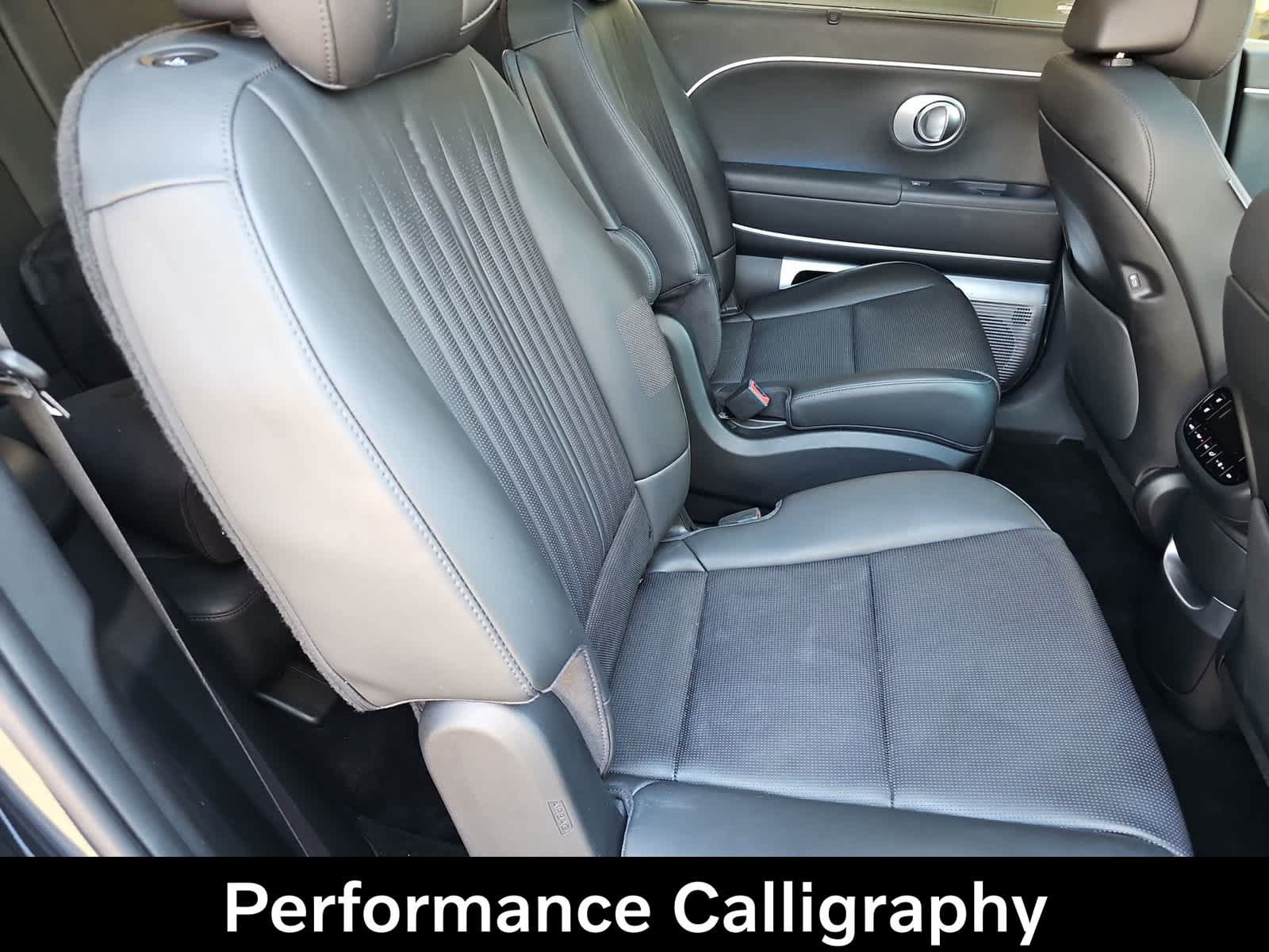 Certified 2026 Hyundai Ioniq 9 Calligraphy AWD/4WD image 17