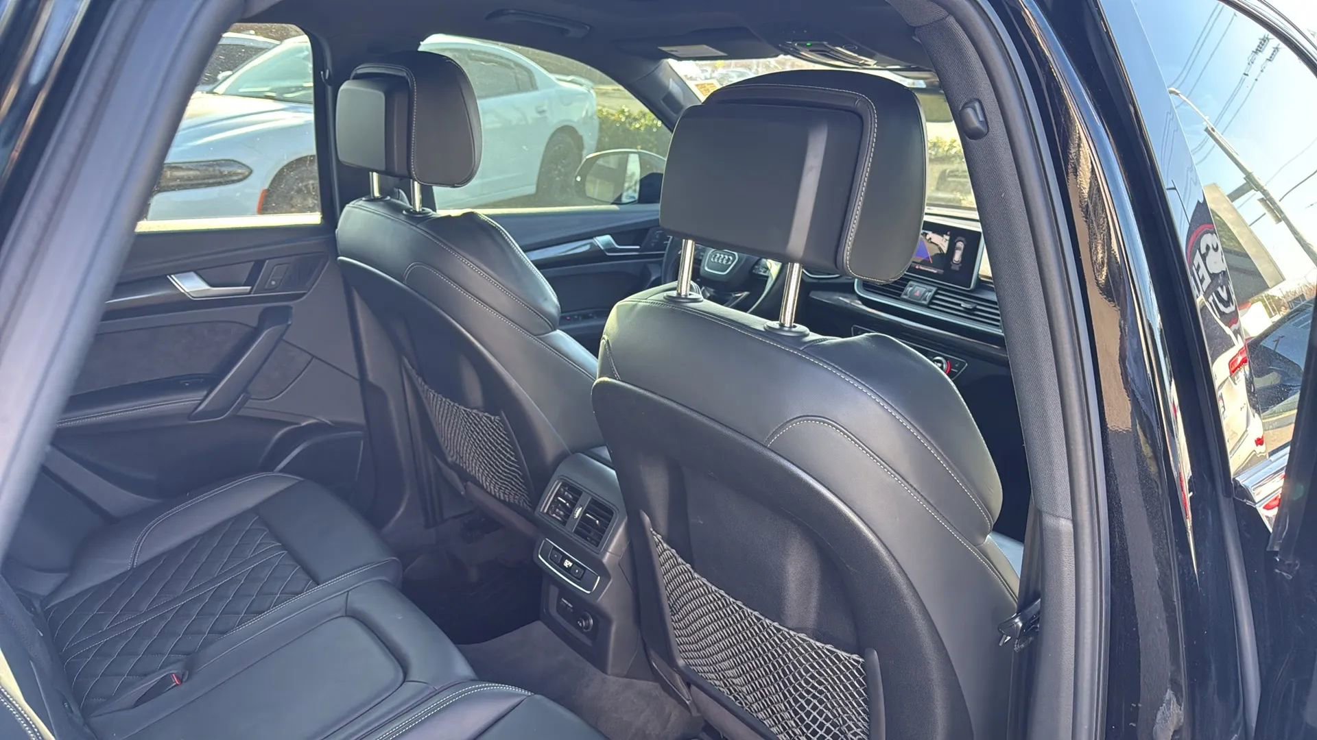 Used 2020 Audi SQ5 Premium Plus w/ Premium Plus Package image 18