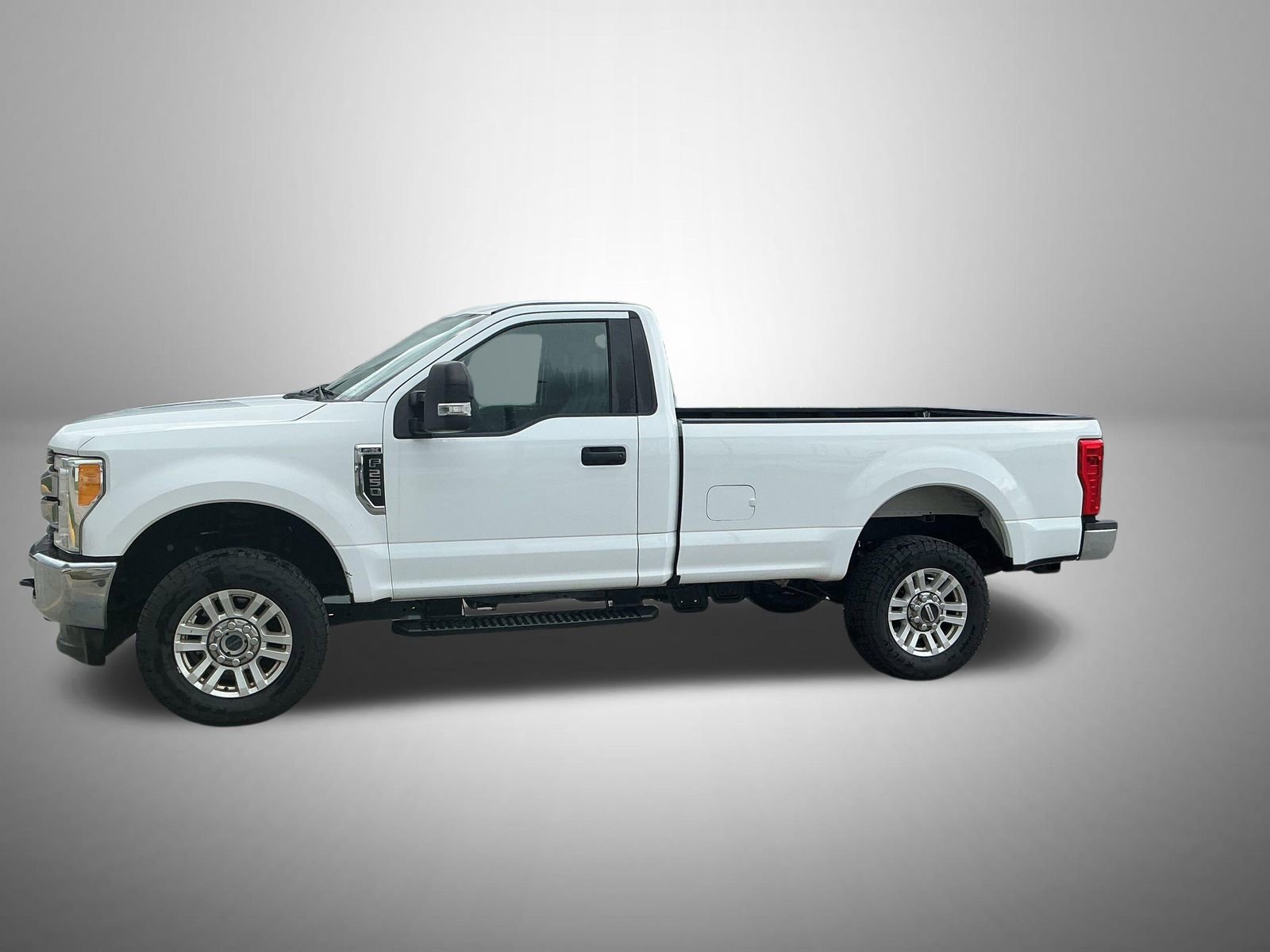 Used 2017 Ford F250 XL w/ STX Appearance Package AWD/4WD image 2