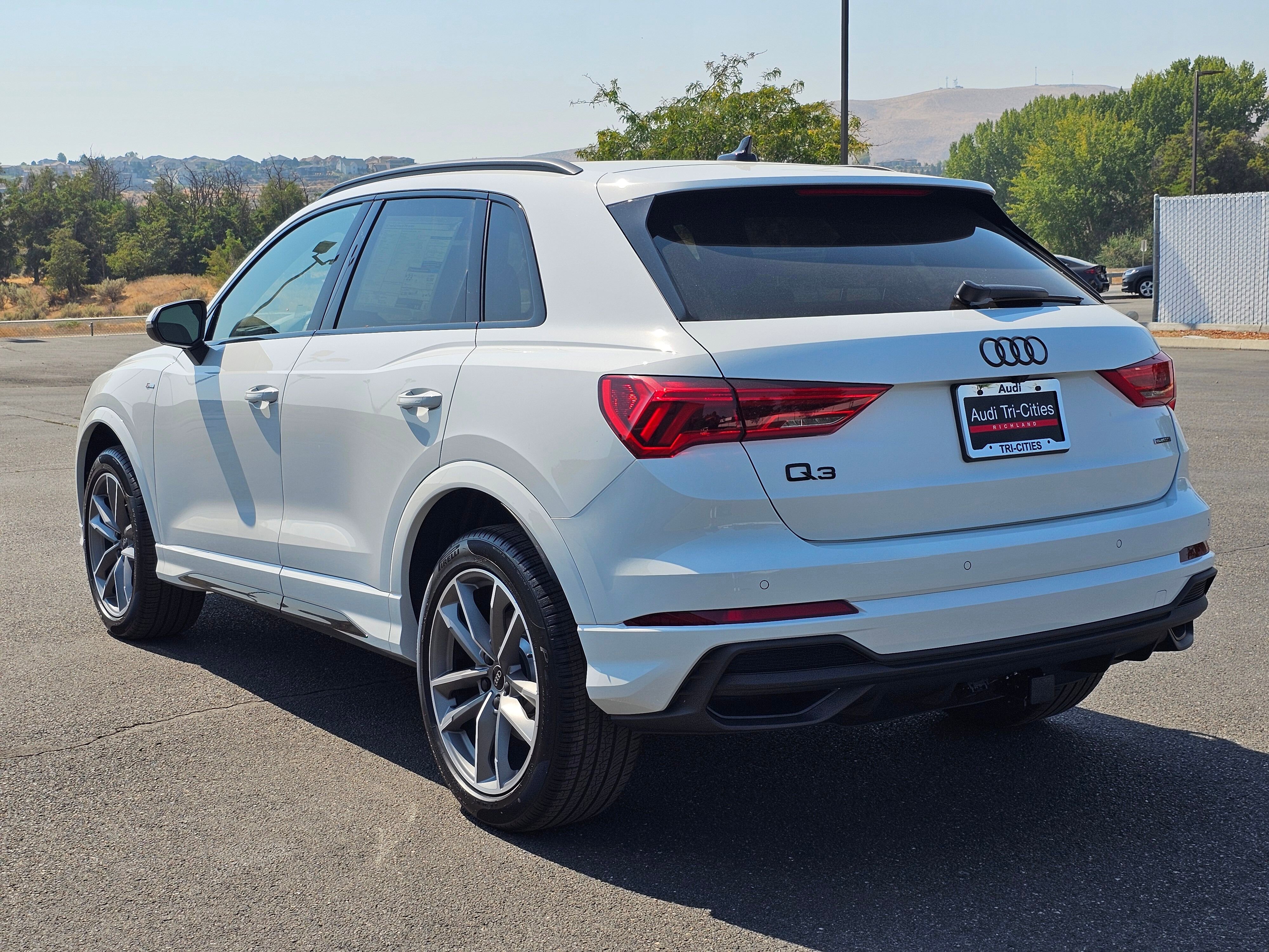 New 2025 Audi Q3 2.0T Premium image 4