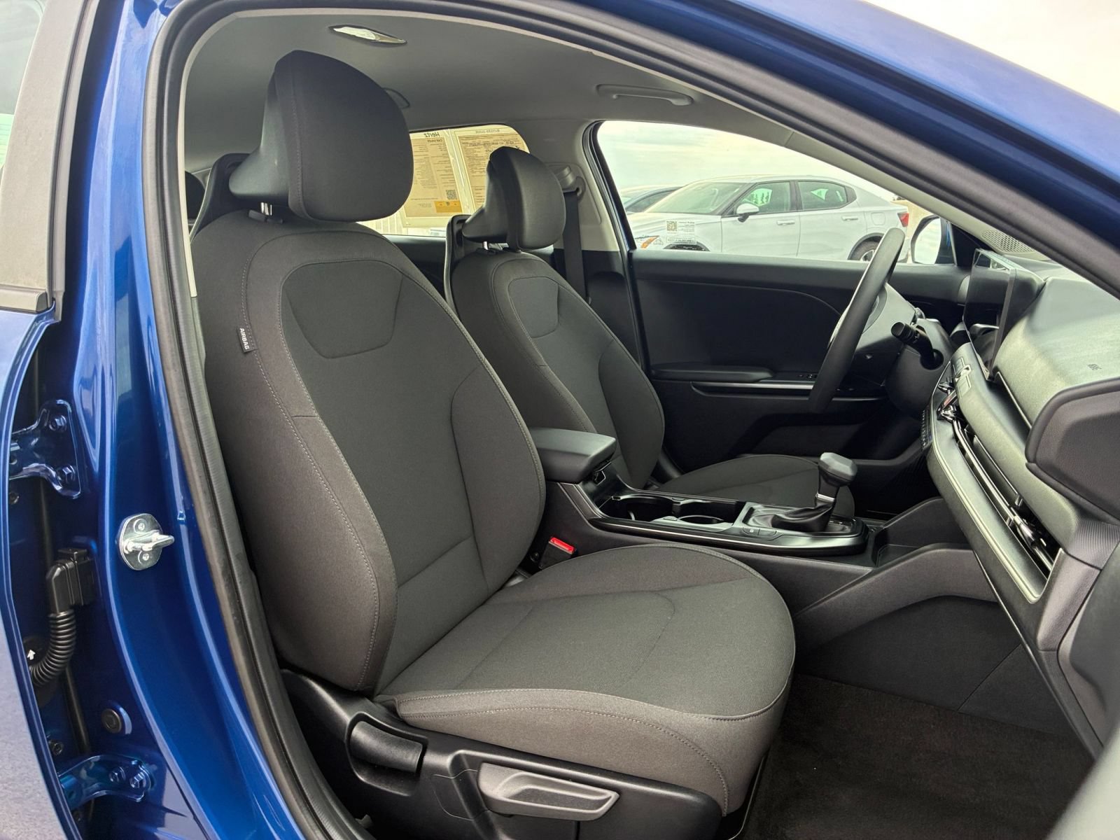 Used 2026 Kia K4 FWD image 36
