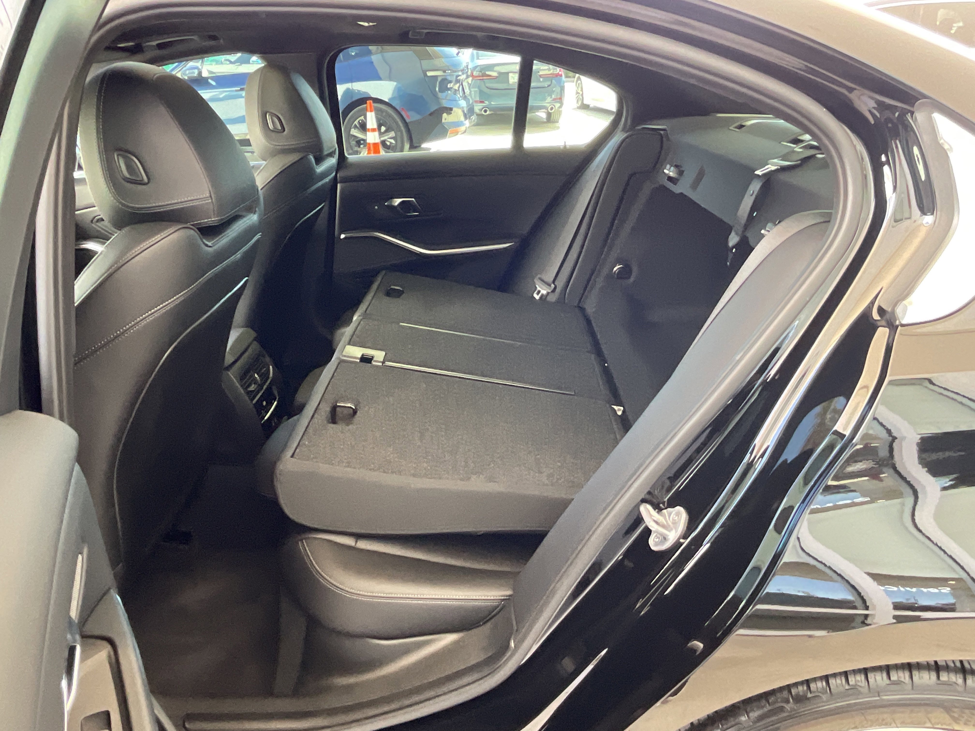 Certified 2025 BMW 330i Sedan image 29