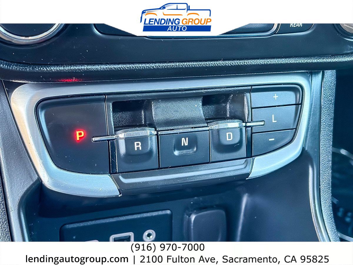 Used 2022 GMC Terrain SLE image 18