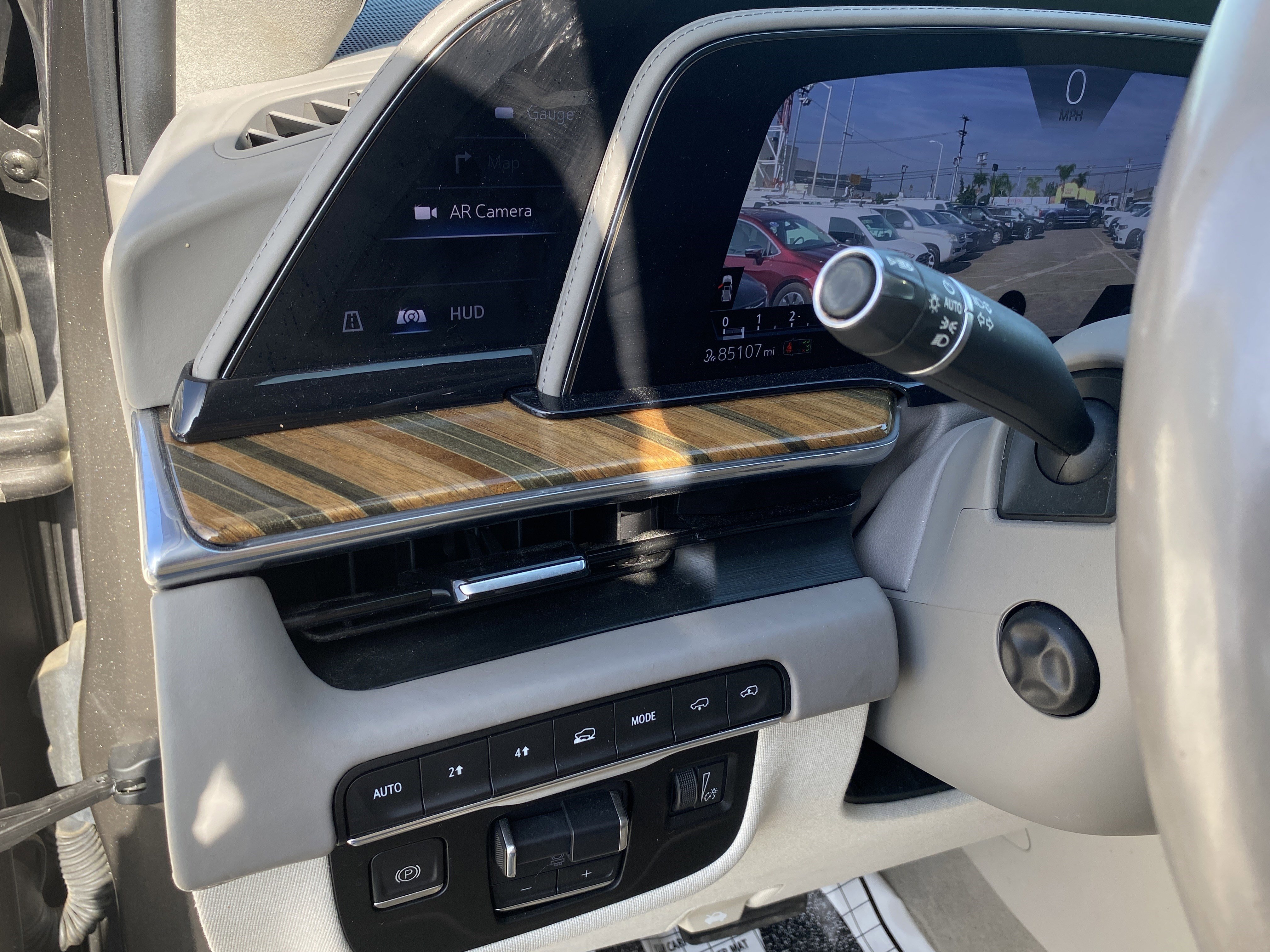 Used 2021 Cadillac Escalade Premium Luxury Platinum image 15