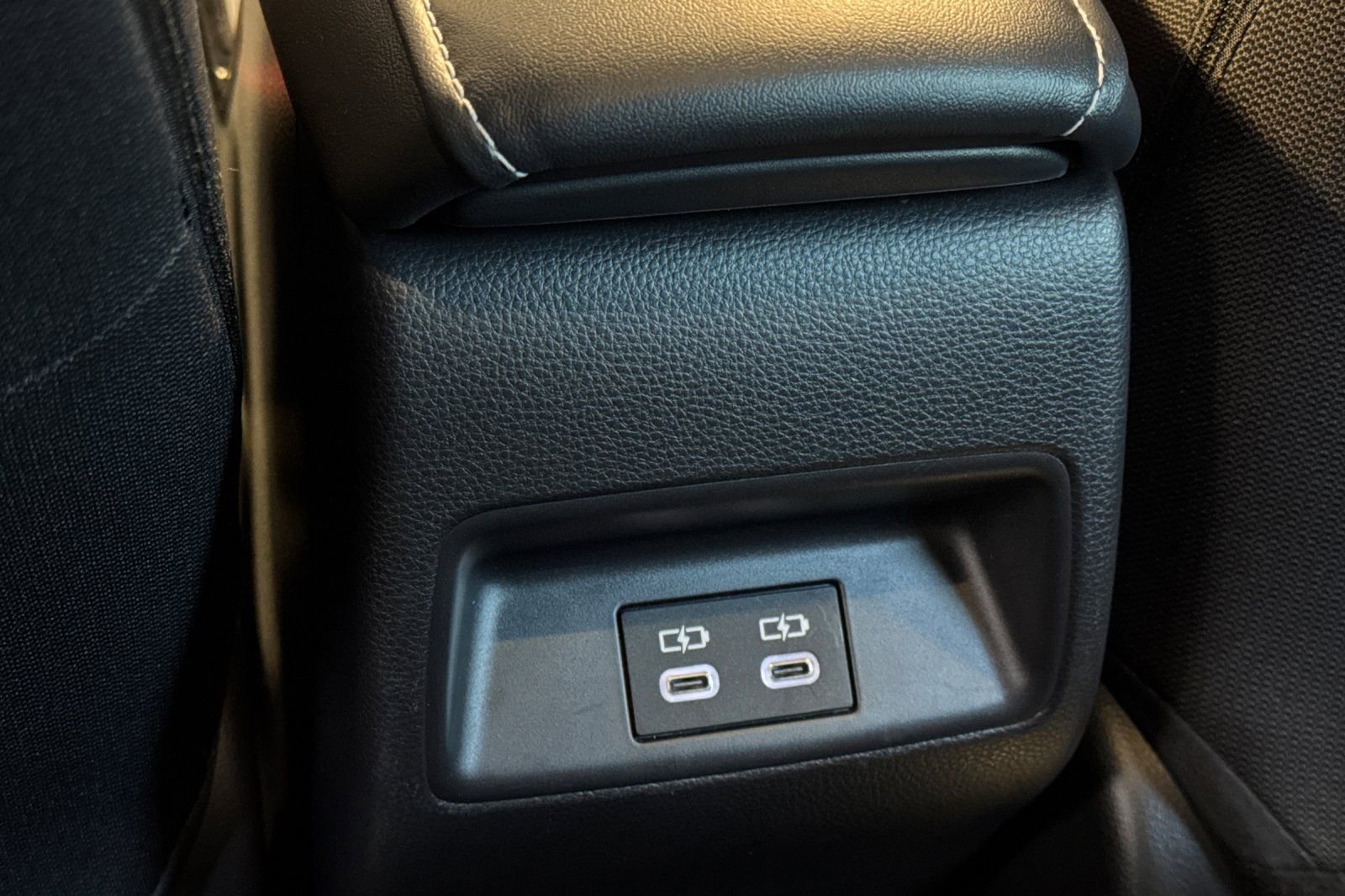 Certified 2025 Toyota Corolla SE FWD image 17