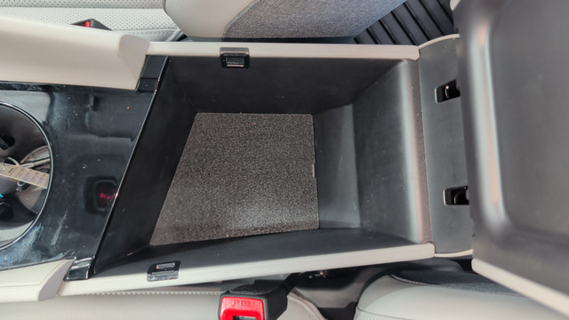 Certified 2025 Hyundai Elantra Limited FWD image 36