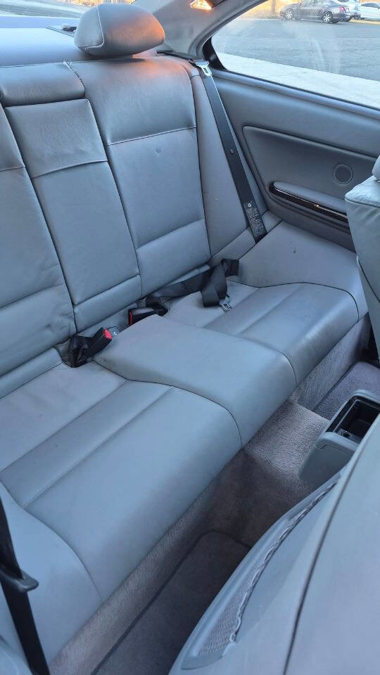 Used 2004 BMW 325Ci Coupe image 33