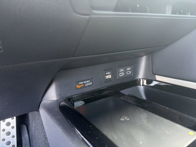Used 2026 Toyota Camry XSE FWD image 29