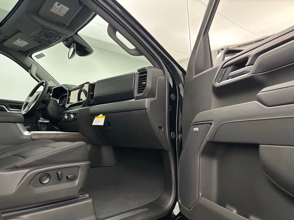 New 2026 GMC Sierra 1500 SLT w/ SLT Premium Package image 33