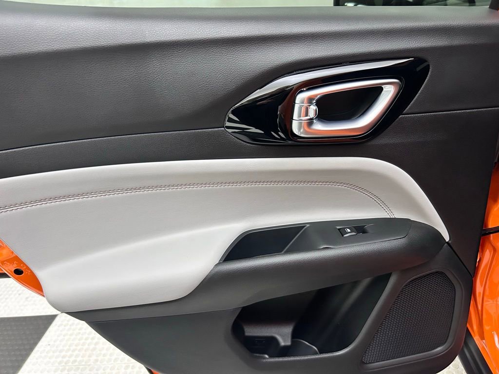 New 2026 Jeep Compass Limited image 13