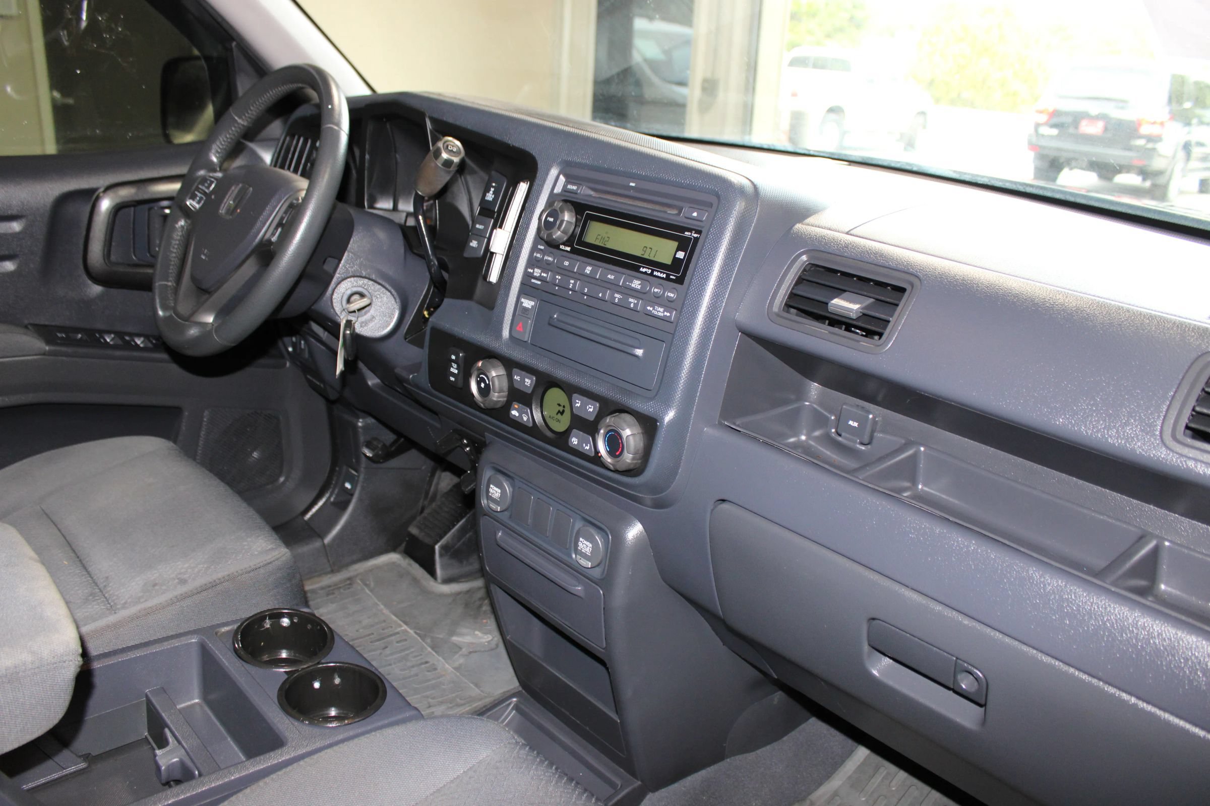 Used 2014 Honda Ridgeline Sport image 25