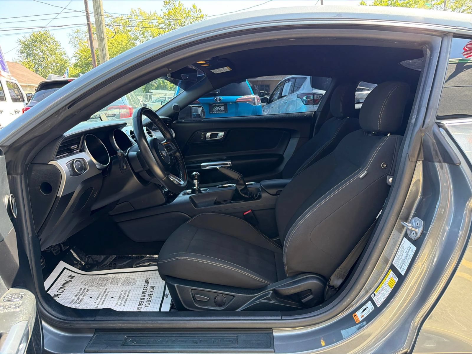 Used 2022 Ford Mustang GT RWD image 9