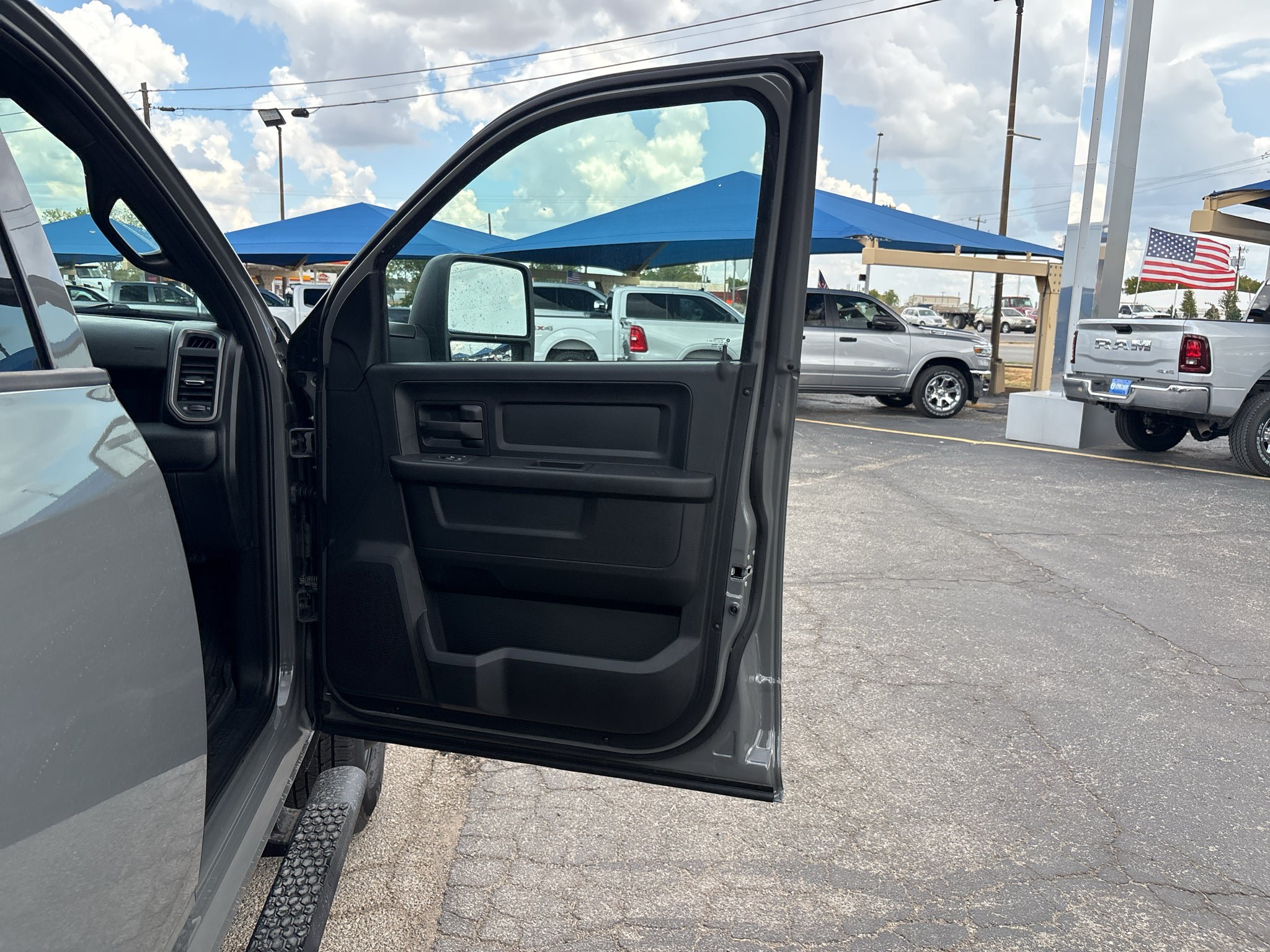 New 2027 RAM 3500 Tradesman AWD/4WD image 12