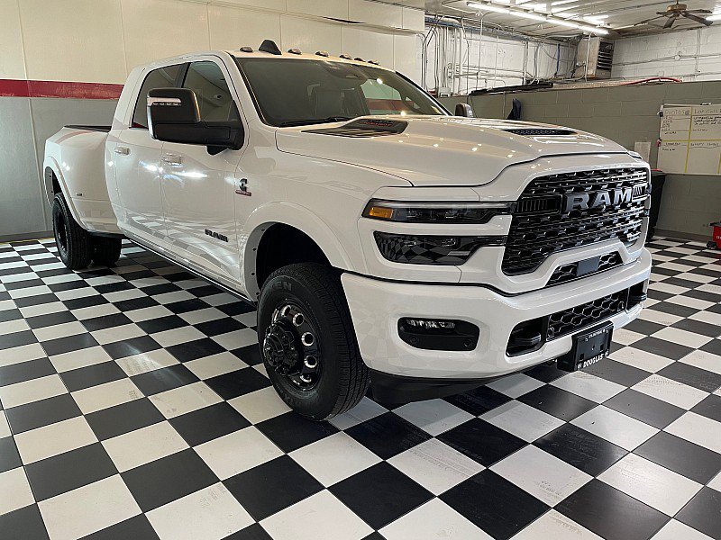 New 2027 RAM 3500 Limited AWD/4WD image 3