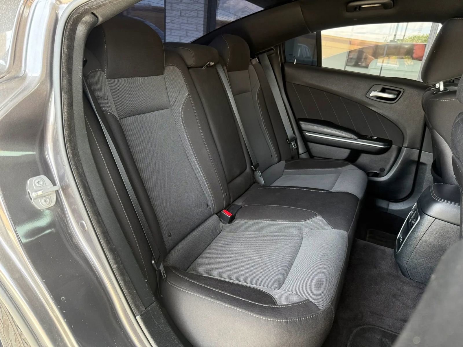 Used 2017 Dodge Charger R/T RWD image 28