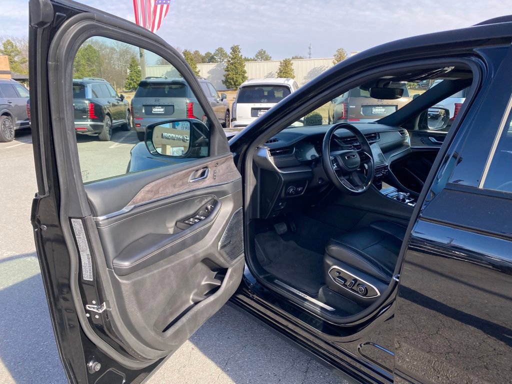 Used 2022 Jeep Grand Cherokee Overland image 10