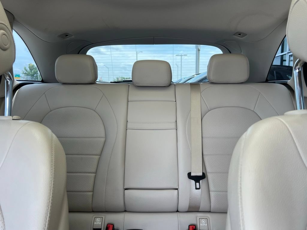 Used 2022 Mercedes-Benz GLC 300 4MATIC image 23