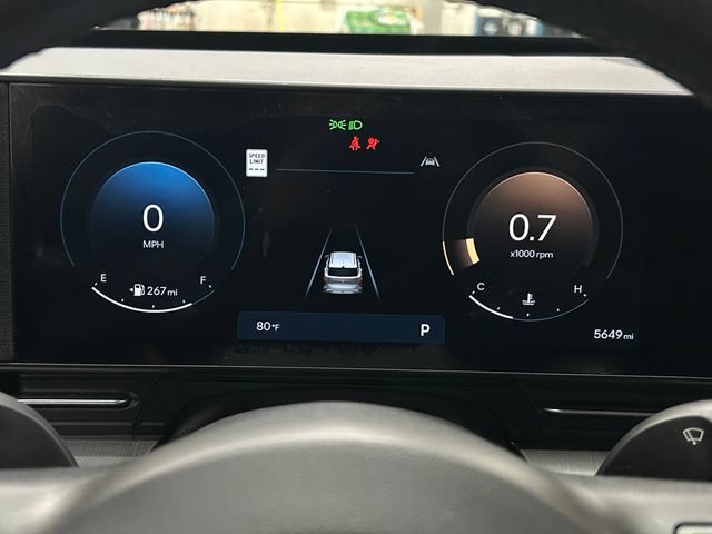 Used 2025 Hyundai Kona Limited AWD/4WD image 18